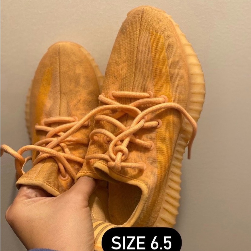 Yeezy size 6.5